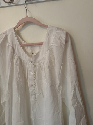 Cotton sample nightgown / medium lace detail