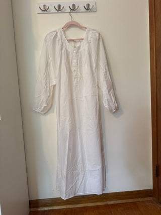 Cotton sample nightgown / medium lace detail