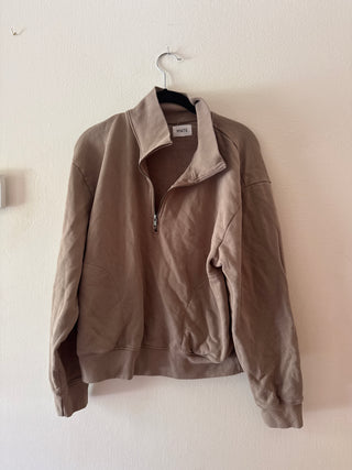 Mate the label zip up